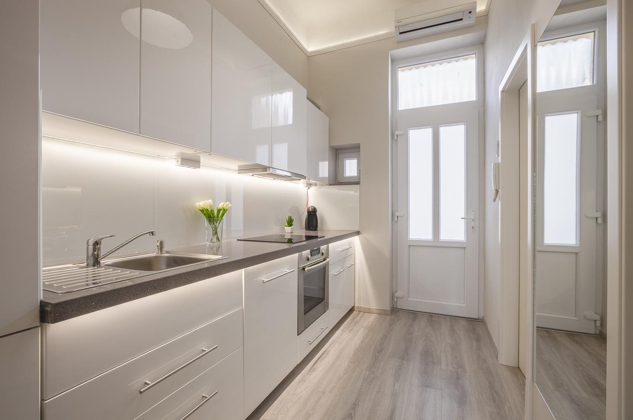 Kings Cross Apartment Budapest Bagian luar foto